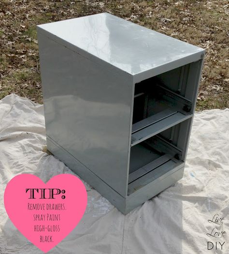 Paint File Cabinet, File Cabinet Redo, Painting Metal Cabinets, Painted File Cabinets, Diy Furniture Repair, Diy File Cabinet, Filling Cabinet, File Cabinet Makeover, How To Spray Paint