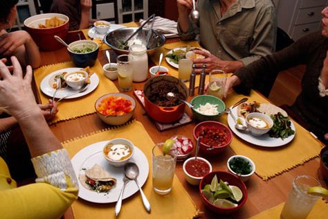 Their manners are very similar to ours, but punctuality isn't essential to Mexican etiquette, & it isn't unusual to arrive 30-mins to 1 hr late. When beginning a meal, it's customary to say "buen provecho", the same as saying "bon appetit". If you leave early, you also say it when leaving. Proper etiquette is to wait for everyone to be served before you start to eat. When eating out, it's rare to split the bill, as it's usually the one to invite people out that ends up paying for the bill. Eating Manners, Proper Etiquette, Mexican Table, Dining Etiquette, Table Manners, Etiquette And Manners, Mexican Culture, The Host, The Bill