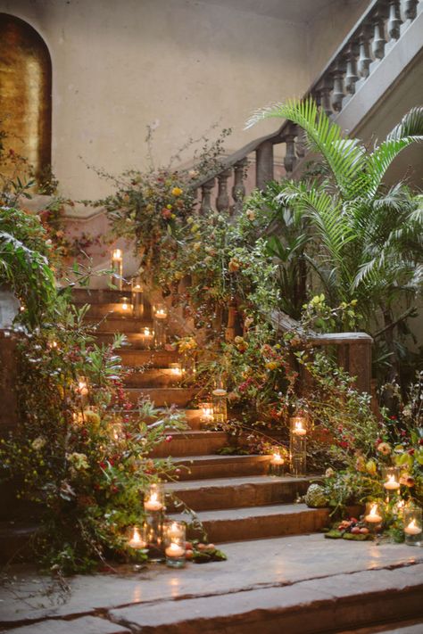 Indoor Wedding Flowers, Boho Lobby, Flower Field Wedding, Staircase Flowers, Indoor Wedding Decor, Champagne Picnic, Mexico City Wedding, At Home Wedding, Garden At Home