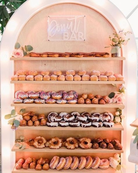 Dessert Bar Party, Dessert Station Wedding, Donut Wall Wedding, Donut Bar Wedding, Wedding Australia, Retro Baby Showers, Donut Display, Wedding Donuts, Donut Bar