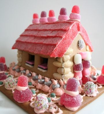 Easy Gingerbread House, Gingerbread House Parties, All Things Gingerbread, Cookie House, Candy House, Christmas Gingerbread House, Colorful Candy, Christmas Gingerbread, Christmas Baking