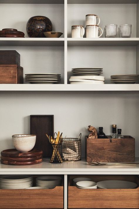 Round Glass Vase, Hm Home, Small Kitchen Storage, Vase With Lights, Interior Vintage, H&m Home, Wooden Storage Boxes, Smart Storage, Wooden Storage