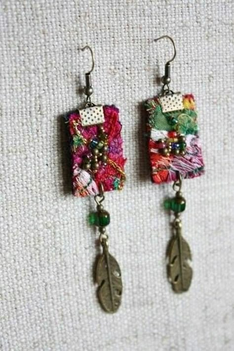 Fiber Art Jewelry, Fabric Jewellery, Mixed Media Jewelry, Fabric Earrings, Pola Sulam, Fiber Jewelry, Paper Jewelry, Textile Jewelry, Fabric Beads