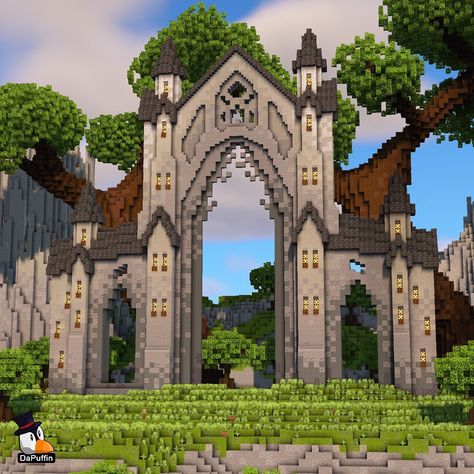 Minecraft Elvish Castle, Arch In Minecraft, Diorite Castle Minecraft, Mountain Side Castle Minecraft, Minecraft Meeting Hall, Minecraft Castle Entrance Ideas, Minecraft Giant Builds, Minecraft Entrances, Castle Entrance Minecraft