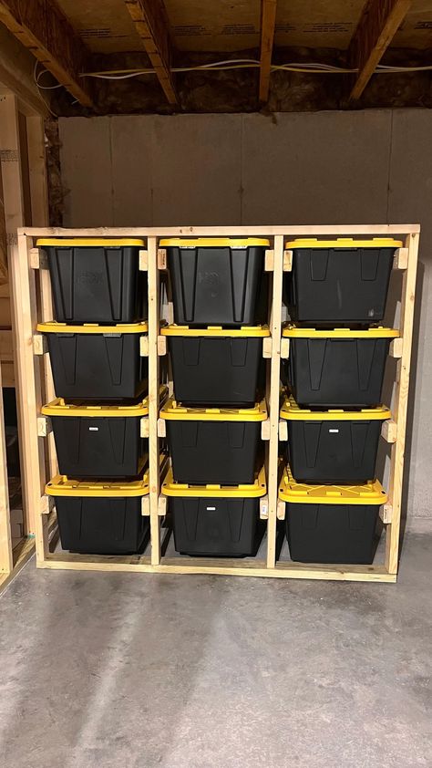 DIY 27 Gallon Tote Storage Shelves Organisation, Tote Storage Shelves, 27 Gallon Tote Storage, Tidy Wardrobe, Diy Storage Unit, Storage Bins Diy, Basement Storage Shelves, Garage Storage Bins, Storage Bin Shelves