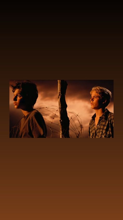 The Outsiders Sunset Scene, The Outsiders Homescreen, Johnny Cade Aesthetic Wallpaper, The Outsiders Lockscreen, The Outsiders Sunset, The Outsiders Background, Outsiders Wallpaper Iphone, The Outsiders Wallpaper Iphone, Shuffles Background