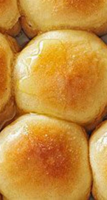 Overnight Refrigerator Rolls Refrigerator Yeast Rolls, Refrigerator Bread Dough, Overnight Rolls, Refrigerator Rolls, Easy Yeast Rolls, Yeast Rolls Recipe, Biscuit Rolls, Breads & Buns, Homemade Dinner Rolls