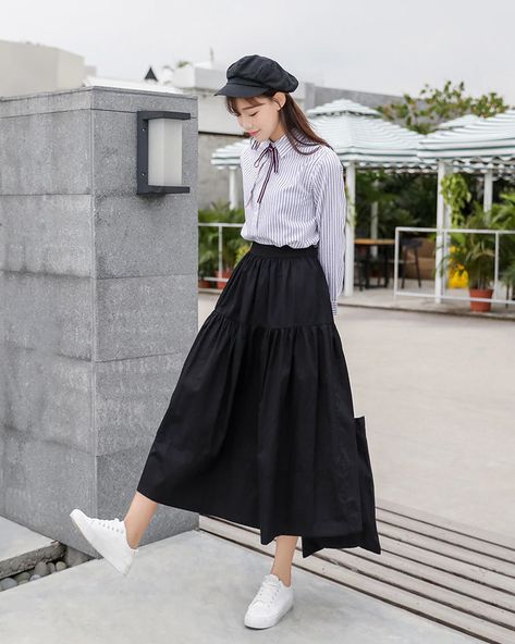 Elegant and Stylish Long Maxi Skirt Outfits Ideas || New and latest Skirts Outfits Designs outfit ideas casual outfit ideas aesthetic outfits inspiration outfit inspiration winter outfit vintage outfit chic outfit for summer outfit top outfit party outfits casual winter outfit styles Long Skirts For Girls, Styles With Long Skirt, Japanese Women's Clothing, Japanese School Outfits Long Skirt, Black Long Skirts Outfit, Long Black Skirt Outfit Spring, Styling A Long Black Skirt, Style With Black Skirt, Black Skirt Long Outfit