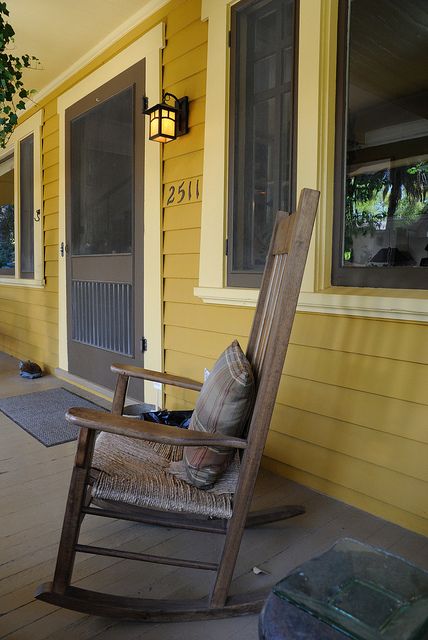 I love this gray and yellow...I think I'll paint my porch floor gray. Yellow House Exterior, Craftsman Porch, Exterior House Paint Color Combinations, Exterior House Color, Craftsman Exterior, Exterior Renovation, Yellow House, Exterior Paint Colors For House, Yellow Houses