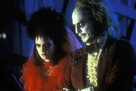 Beetlejuice Cast, Beetlejuice 2, Best Halloween Movies, Beetlejuice Movie, What Is Halloween, Geena Davis, Lydia Deetz, Catherine O'hara, Tim Burton Films