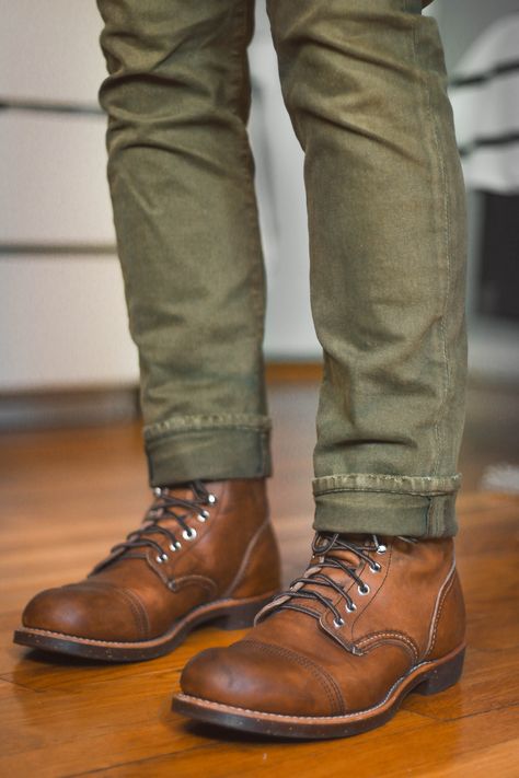 Solovair Boots Outfit Men, Leather Boots Outfit Men, Iron Ranger Outfit, Red Wings Boots Outfit, Red Wing Boots Men, Mens Fashion Boots, Man Boots Style, Iron Rangers, Iron Ranger Boots