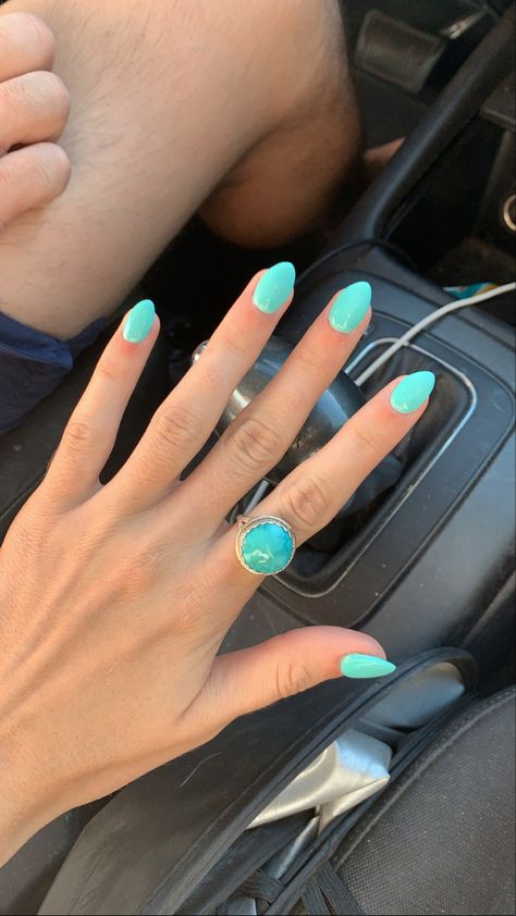 Turquoise Nails Oval, Teal Shellac Nails, 4th Of July Nails Almond Shape Simple, Basic Summer Nails Square, Fun Nail Color Ideas, Teal Oval Nails, Torquise Blue Color Nails, Short Nails Teal, Pretty Summer Nail Colors