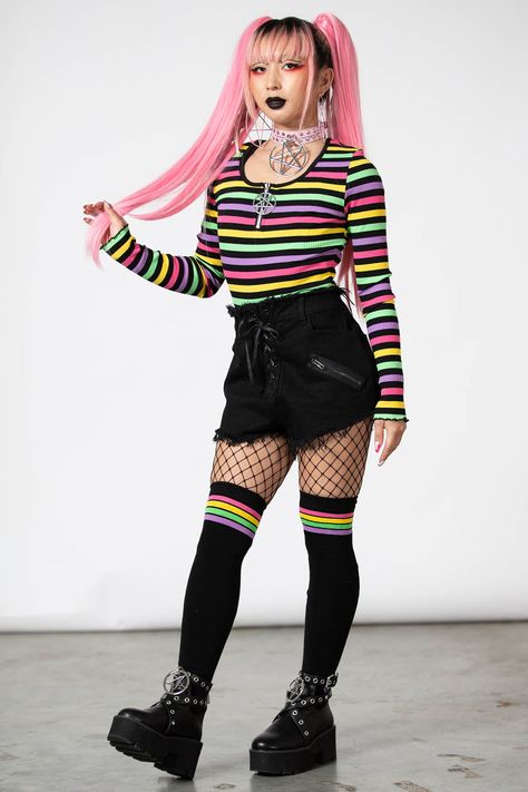 NIKIKO.- Ribbed, super stretch cotton fabric.- Statement stripe design.- Lettuce hem.- Cropped.- Scoop neck with zip.- Metal pentagram zip pendant.- Fitted.Model is 5ft 4 and wears a size XS.with KILLSTAR branding, 92% Cotton 8% Elastane. Trip Nyc Skirt, Pink Punk Rock Outfits, Goth With Color, Rainbow Goth Outfit, Pastel Goth Plus Size, Crop Top Over Dress, Goth Pride Outfit, 80 Style Outfits, Alternative Mom Outfits