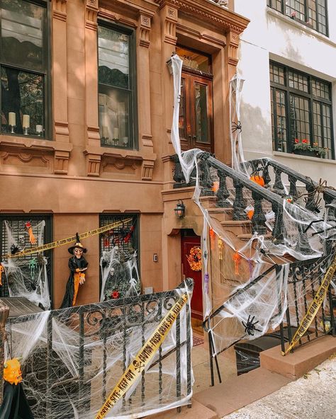 Brownstone Halloween, Halloween Neighborhood, New York Halloween, Nyc Halloween, New York Bucket List, October Mood, Restaurants In Nyc, Nyc Neighborhoods, Romantic Restaurants