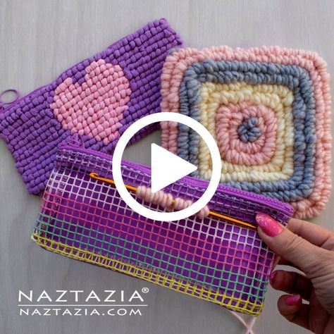 Locker Hooking for Beginners - Naztazia ® Locker Rugs, Paper Basket Weaving, Rag Rug Tutorial, Locker Hooking, Rug Tutorial, Diy Yarn Crafts, Latch Hook Rugs, Crochet Basket Pattern, Facebook Video