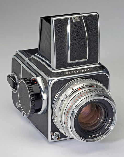 Camera For Vintage Photos, Best Vintage Cameras, Best Film Cameras, Camera Old Vintage, Old Cameras Vintage, Old Fashioned Camera, Kodak Easyshare, Vintage Film Camera, Medium Format Camera