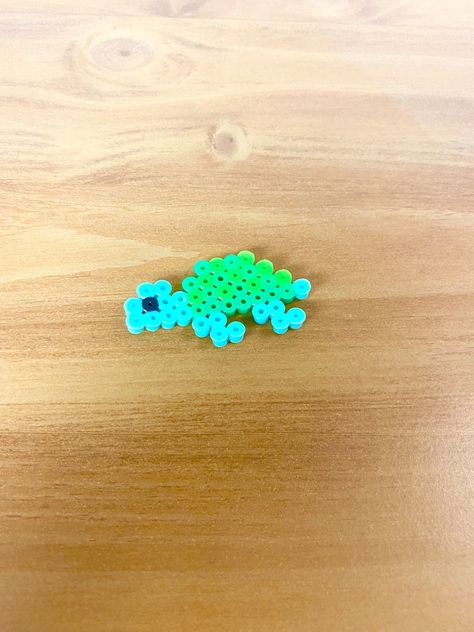 Perler Beads Designs Pattern Easy, Turtle Perler Bead Pattern, Turtle Perler Beads, Mini Perler Beads Ideas, Melting Beads Ideas, Melty Beads Ideas, Kandi Kids, Melts Beads, Beads Craft Kids