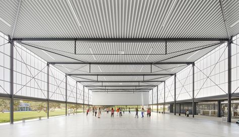 Sports Pavilion, Hall Construction, Indoor Soccer Field, Factory Architecture, Warehouse Design, Industrial Architecture, Mid Century Architecture, Sport Hall, Canopy Design