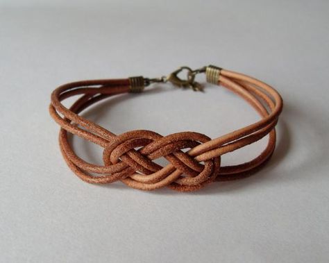 Sailor Knot Bracelet, Sterling Silver Jewelry Bracelets, Sailor Knot, How To Make Leather, Sailor Knots, Leather Cord Bracelets, Leather Jewellery, Cord Jewelry, Pola Gelang