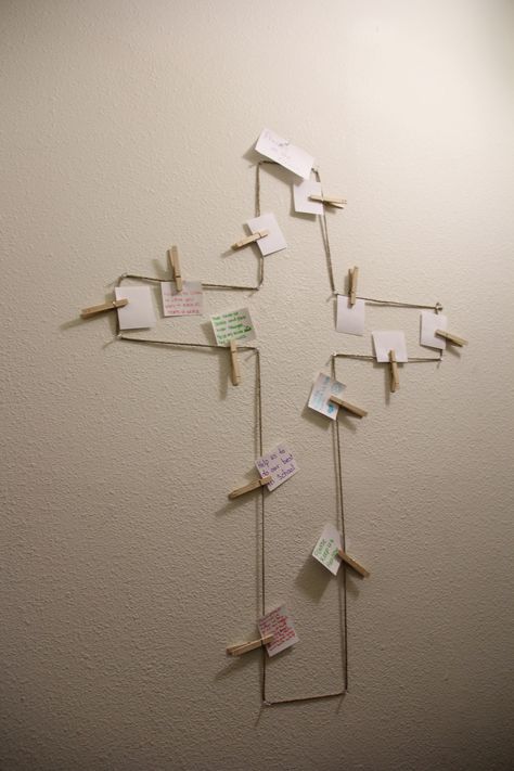 Prayer at the cross. Great idea for a prayer room. Cute Christian Room Ideas, Cross Room Decor, Praying Corner At Home Christian, Bible Room Ideas, Diy Prayer Room Ideas, Prayer Mirror Ideas, Prayer Request Box Ideas, Bible Study Room Decor, Prayer Stations For Youth