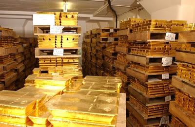 Rothschild Net Worth 500 Trillion | the gold of the rothschild historically the rothschild family wealth ... Gold Vault, Lingot D'or, Gold Reserve, Gold Bullion Bars, Buy Gold And Silver, Gold Investments, Gold Bars, Money Stacks, Gold Money