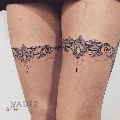 Matching ornamental leg bands. Tattoo Artist: Tatiana Vader Tattoo Bein Frau, Lace Garter Tattoos, Thigh Garter Tattoo, Thigh Band Tattoo, Leg Band Tattoos, Thigh Band, Tattoo Band, Lace Tattoo Design, Thigh Tattoo Designs