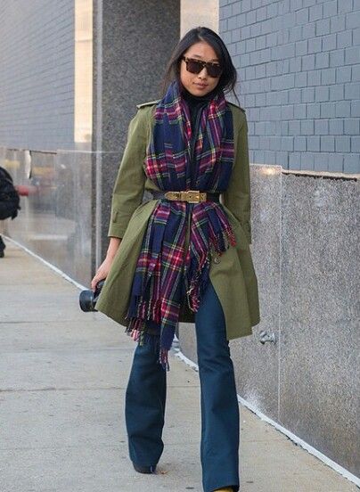 Scarf With Belt Outfit, Belted Scarf Outfit, Scarf Over Coat, Scarf As Skirt, Scarf With Belt, Belted Scarf, Plaid Scarf Outfit, Scarf Wearing Styles, Fashion Hacks Clothes