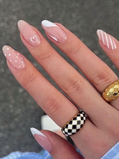 Clear Glitter Nails, Matte Pink Nails, Natural Nail Designs, Milky Nails, Classy Nail Designs, White Nail Designs, White Nail, Beautiful Nail Designs, Heart Nails