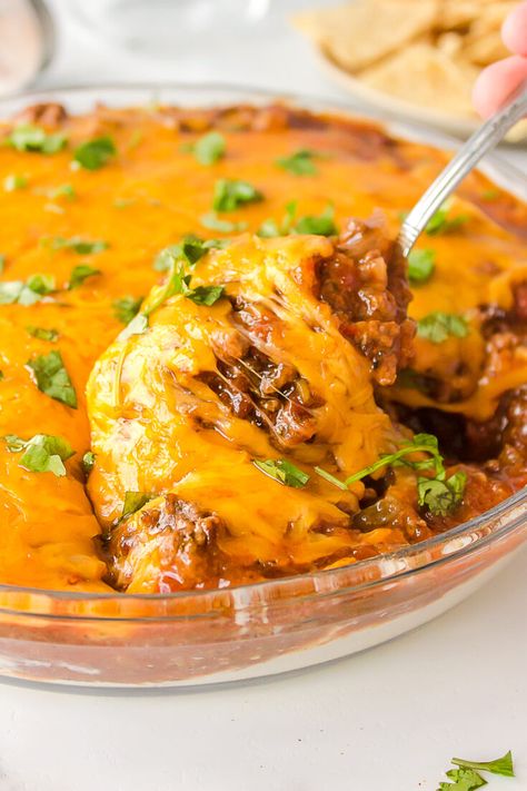 Taco Dip With Ground Beef, Ground Beef Taco Dip, Best Taco Dip, Taco Dip With Meat, Dip With Ground Beef, Best Taco Dip Recipe, Hot Taco Dip, Beef Appetizers, Taco Dip Recipe