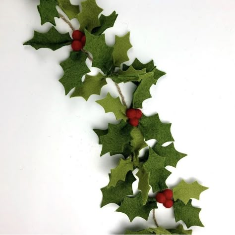 Holly Garland Diy, Felt Holly Leaves, Felt Holly Garland, Felt Christmas Garland, Felt Holly, Holly Garland, Boughs Of Holly, Christmas Leaves, Christmas Decorations Cheap