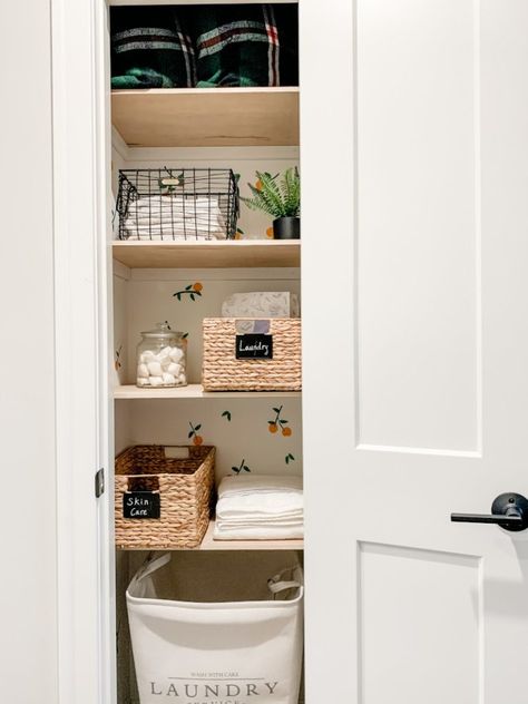 Easy Small Linen Closet Makeover on a Budget - Fun Home Building What To Put In Linen Closet, Sliding Door Linen Closet, Small Linen Closet Ideas In Bathroom, Bathroom Open Linen Closet Ideas, Small Linen Closet Door Ideas, Small Closet In Bathroom, Linen Closet No Door, Bathroom Linen Closet Door Ideas, Small Linen Closet Makeover