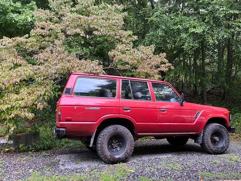 #aesthetic #vintage #landcruiser #dreamcar #oldschool #granola #hippie #vanlife Old Landcruiser, Granola Aesthetic, Car Decorations, Dream Car, Aesthetic Vintage, Car Decor, Land Cruiser, Van Life