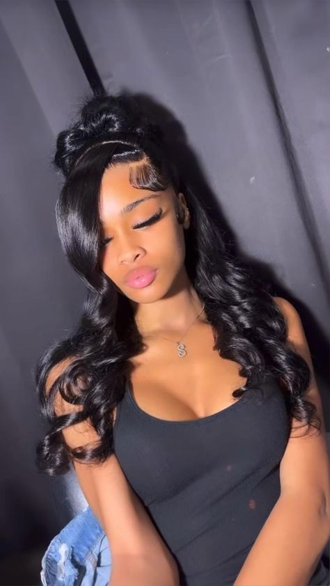 Sleek Ponytail Hairstyles, Half Up Half Down Hair Prom, Frontal Wig Hairstyles, Birthday Hairstyles, Sleek Bun, Quick Weave Hairstyles, Quick Braided Hairstyles, Dope Hairstyles, Hair Ponytail Styles