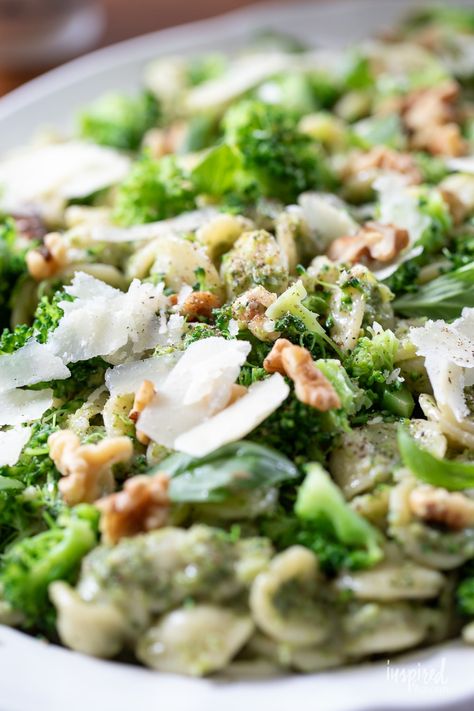 Craving a unique and tasty meal that's easy to whip up? Try this Broccoli Pesto Pasta, packed with flavor and goodness. From the divine taste of broccoli to the richness of parmesan and walnuts, this is a dish you'll want to make again and again. #dinnerideas #pastarecipe #pesto #broccoli Broccoli Pesto Pasta, Broccoli Parmesan, The Best Broccoli, Pesto Pasta Recipe, Best Broccoli, Broccoli Pesto, Pesto Pasta Recipes, Pesto Pasta, Pasta Recipe