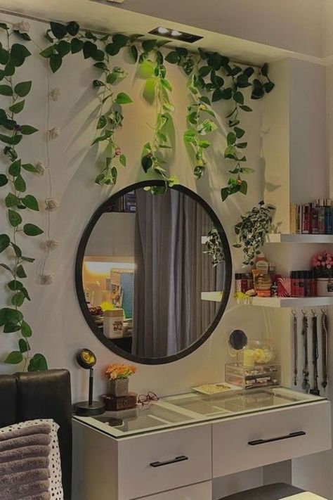 Window Ideas Bedroom, Mirror Ideas Aesthetic, Girly Room Decor, Easy Room Decor, Diy Room Decor For Teens, Easy Diy Room Decor, Cute Diy Room Decor, Dekorasi Kamar Tidur, Pinterest Room Decor