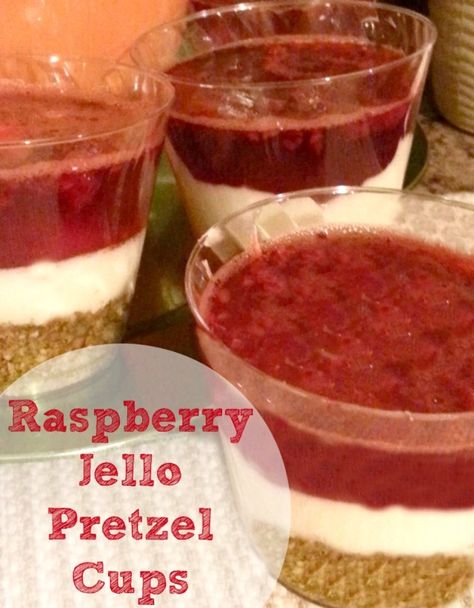 Mini Jello Cups, Mini Pretzels Recipes, Pretzel Cups, Raspberry Pretzel Salad, Pretzel Jello, Jello Pretzel Salad, Raspberry Jello, Salad Cups, Desert Cups