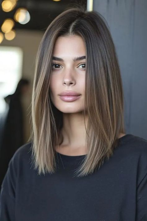 Shoulder Length Hair Ideas, Lob Haircut Straight, Medium Length Hairstyles For Women, Balyage Hair, One Length Hair, Haircuts To Try, Black Hair Balayage, Medium Length Hairstyles, Straight Hair Cuts