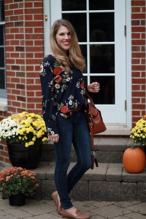 Navy Floral Blouse & Confident Twosday Linkup Casual Romantic Style, Cognac Loafers, Winter Work Attire, Floral Blouse Outfit, Classic Fall Outfits, Floral Top Outfit, Cute Fall Outfits For Women, Navy Dress Outfits, Loafers Outfits