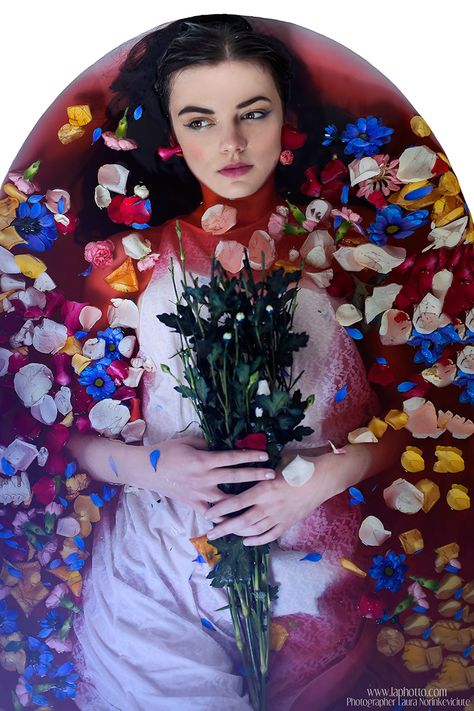 Person Laying In Water, Lying In Bathtub Reference, Feminism Photoshoot Ideas, Saucy Poses, Blood Bath Photography Tubs, Flower Bath Photoshoot, Lying In Flowers, Rebirth Photoshoot, Lying In Water