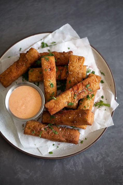 Chickpea Fries, Crispy Chickpea, Chickpea Fritters, Aioli Recipe, Gluten Free Thanksgiving, Free Thanksgiving, Chickpea Flour, Gluten Free Snacks, Aioli