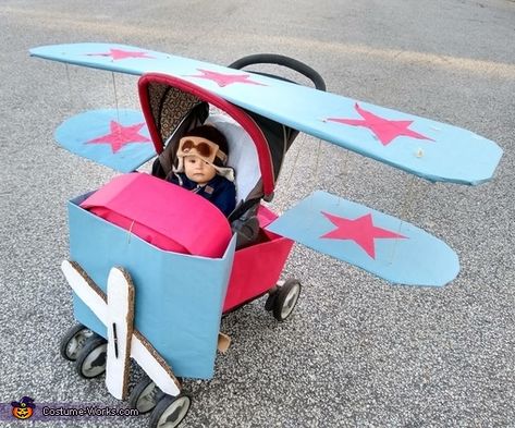 Tatiana: Baby Pilot 9 m.o. in a stroller airplane costume. Handmade. Recycling Projects For School, Plane Costume, Airplane Costume, Cardboard Box Costume, Halloween Highlights, Cardboard Airplane, Firefighter Halloween, Cardboard Box Diy, Diy Cardboard Toys