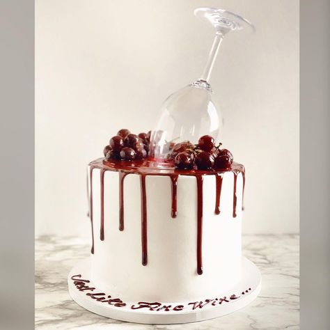 Harmony Cakes on Instagram: “🍷🍷🍷 “Just like fine wine...” It’s Wine down Wednesday!! Have that glass of wine tonight and relax. For those that do drink, what’s your…” Like Fine Wine Cake, Wine Down Wednesday, Wine Cake, Wine Down, Like Fine Wine, Birthday Wine, Glass Of Wine, Fine Wine, Themed Cakes