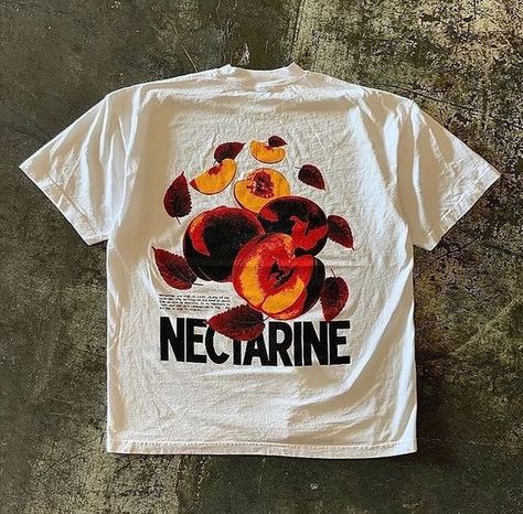 Thrifted Graphic Tee, Street Wear Brands, Vintage Graphic Tees, Graphic Tees Vintage, Nectarine, Vintage Graphic, Mode Inspiration, Perfect Shirt, Long Sleeve Sweatshirts