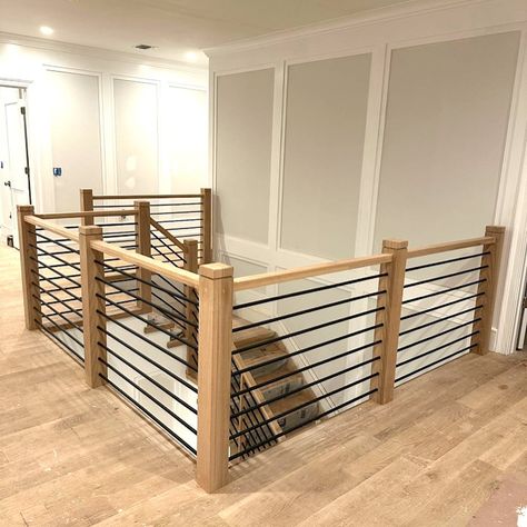 Horizontal Spindles Railing Ideas, Staircase With Horizontal Railing, Barndominium Stair Railing, Modern Stairway Railing, Horizontal Banister Railing Ideas, Modern Stair Railing Ideas Wood, Top Of Stairs Railing, Metal Bannister Ideas, Open Concept Staircase