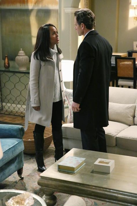 Olivia Pope Wardrobe, Dress Winter Coat, Olivia Pope Outfits, Scandal Fashion, Outfit Trabajo, Olivia Pope Style, Olivia And Fitz, Winter Coat Dress, Formal Clothes