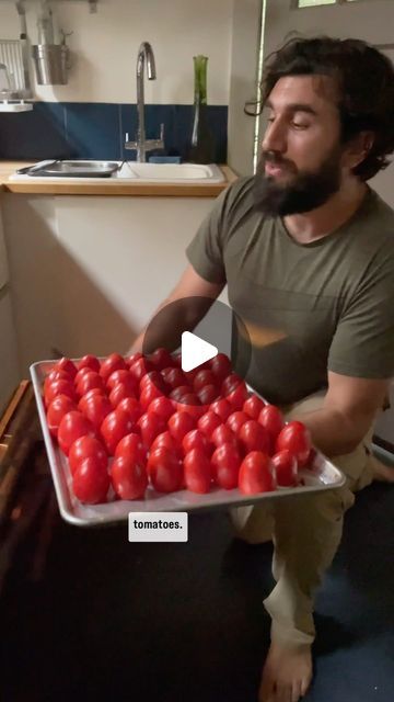 Jordan Tony and Silvan Goddin on Instagram: "How we preserve whole tomatoes for Winter 🍅

#growyourownfood #urbanhomestead #offgridliving #canning #canningseason" Cold Pack Tomatoes Canning, Tomato Preservation, Tomato Preserves Recipe, Preserves Recipes, Tomato Canning, Pickled Tomatoes, Baked Cabbage, Pressure Canning Recipes, Canning Kitchen