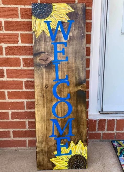 Plank Paintings Diy Wood, Sunflower Welcome Sign Front Porches, Welcome Sunflower Sign, Summer Porch Leaner Signs, Sunflower Wooden Signs, Welcome Porch Leaner Sign Diy, Sunflower Porch Leaner, Paintings On Wood Boards, Sunflower Painting On Wood