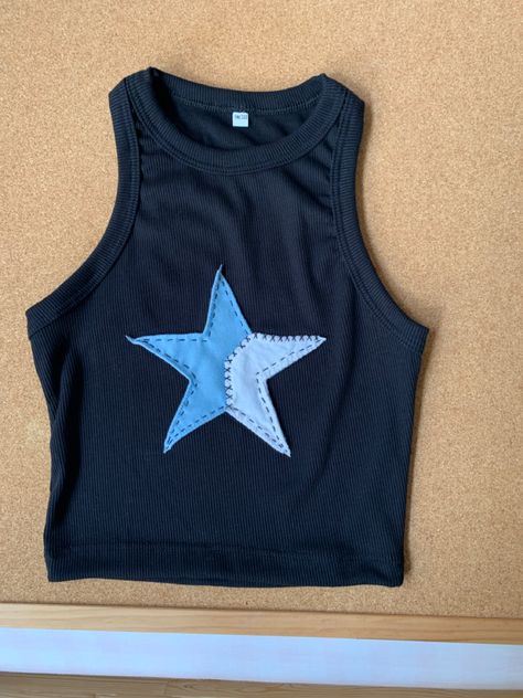 Custom Tops Aesthetic, Patches On Clothes Diy, Star Tank Top Outfit, Star Patch Shirt, Patch Tank Top, Patchwork Tank Top Diy, Upcycle Shirt Ideas, Diy Star Shirt, T Shirt Customize Diy