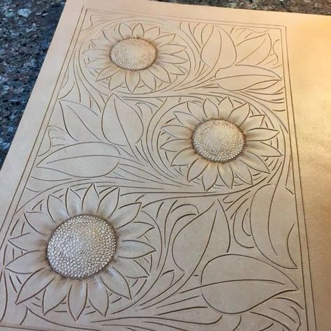 Leather Floral Pattern, Floral Leather Tooling Patterns, Leather Carving Patterns Free, Leather Design Pattern, Making Furniture, Leather Working Patterns, Leather Patterns, Woodworking Shows, Leather Tooling Patterns