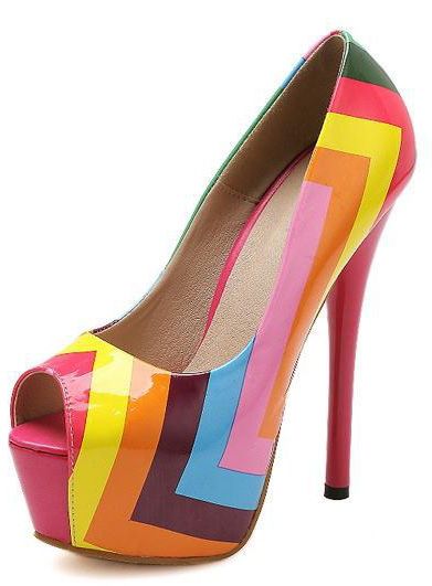 Chevron Rainbow High Heel Shoe Wishlist, Walk This Way, Kinds Of Shoes, Handbag Shoes, Shoe Lover, Dream Shoes, Shoe Game, Beautiful Shoes, Cute Shoes